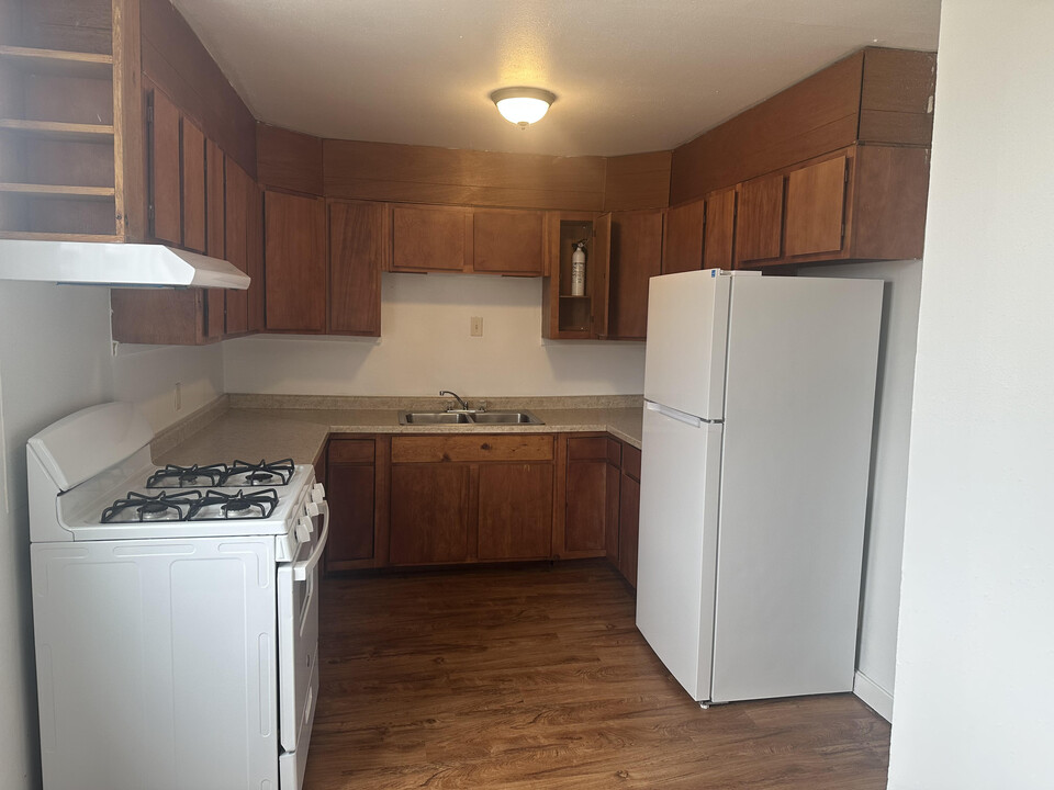 279 W N Ave in Nevada, IA - Building Photo