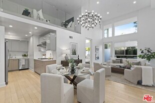 600 Ridgeley Dr in Los Angeles, CA - Building Photo