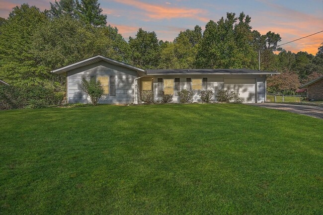 property at 2810 Antioch Rd
