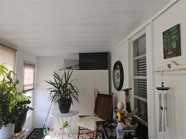 915 Club Cir in Lakeshore, FL - Building Photo - Building Photo
