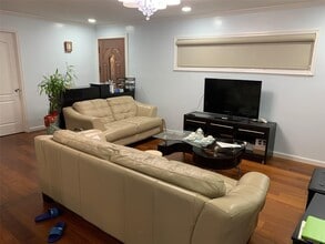 226-04 77th Ave in Queens, NY - Building Photo - Building Photo
