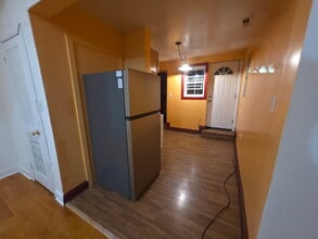 2539 N Howard St in Baltimore, MD - Building Photo - Building Photo