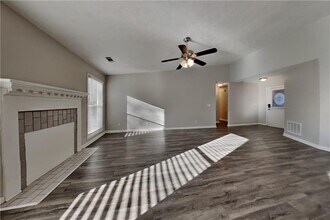 645 Paris Dr in Lawrenceville, GA - Building Photo - Building Photo