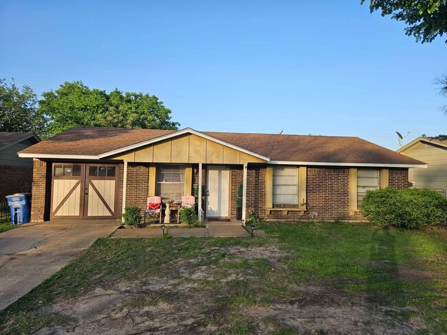 property at 1106 Ann Dr