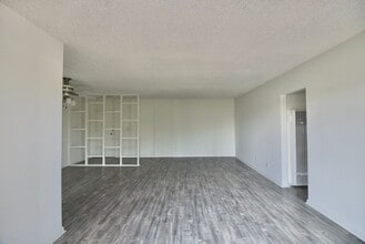 5502 Corteen Pl in Los Angeles, CA - Building Photo - Building Photo