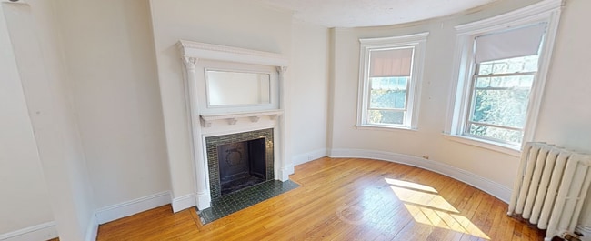 1776 Beacon St, Unit 6 in Brookline, MA - Building Photo - Building Photo