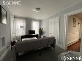 8 7th St, Unit 8 in Cambridge, MA - Building Photo