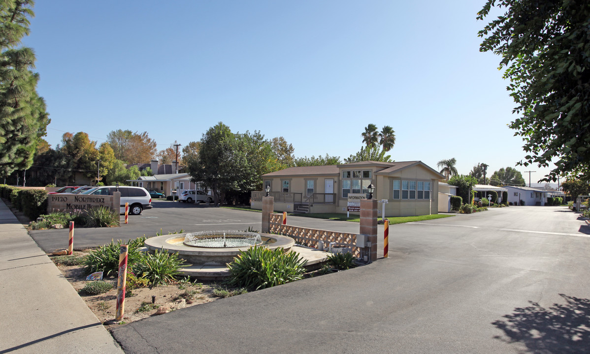 19120 Nordhoff St in Northridge, CA - Building Photo