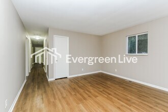 9701 Ellis Ct in Indianapolis, IN - Building Photo - Building Photo