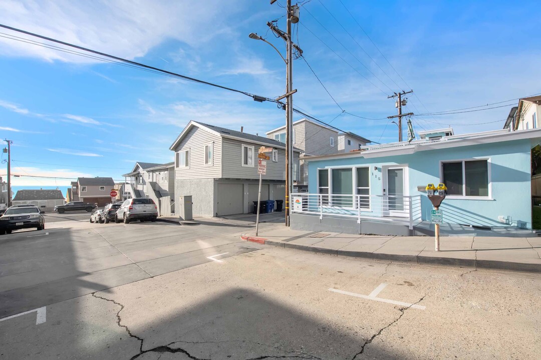 115 31st St in Hermosa Beach, CA - Building Photo