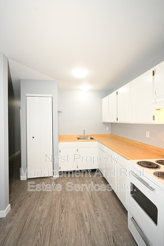 3030 McGill Crescent in Prince George, BC - Building Photo - Building Photo