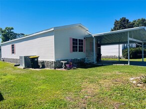 149 Jana Cir in Auburndale, FL - Foto de edificio - Building Photo