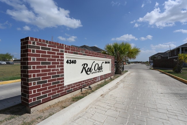 Red Oak Apartments Phase II in Brownsville, TX - Building Photo - Building Photo