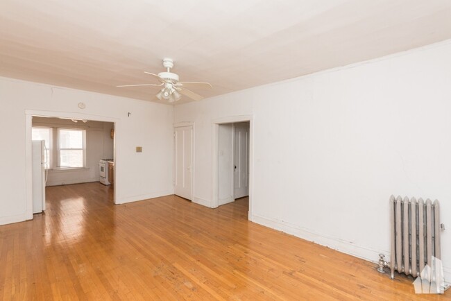 5137 N Wolcott Ave, Unit 5135-3 in Chicago, IL - Building Photo - Building Photo