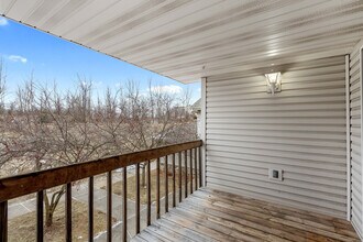 Oakridge Townhomes in Mauston, WI - Building Photo - Building Photo