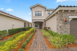 8903 Sea Chase Dr in Wellington, FL - Building Photo - Building Photo