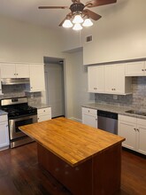 120 W Duffy St, Unit 120A in Savannah, GA - Foto de edificio - Building Photo