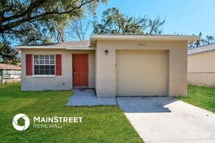 9311 N 12th St, Unit 301 in Tampa, FL - Building Photo