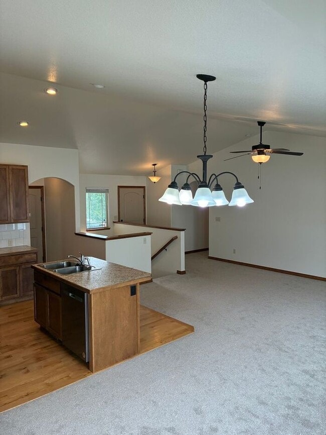 6949 Sumner St in Wellington, CO - Foto de edificio - Building Photo