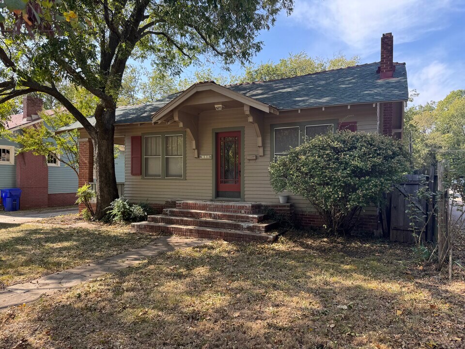 512 S Crawford Ave in Norman, OK - Building Photo