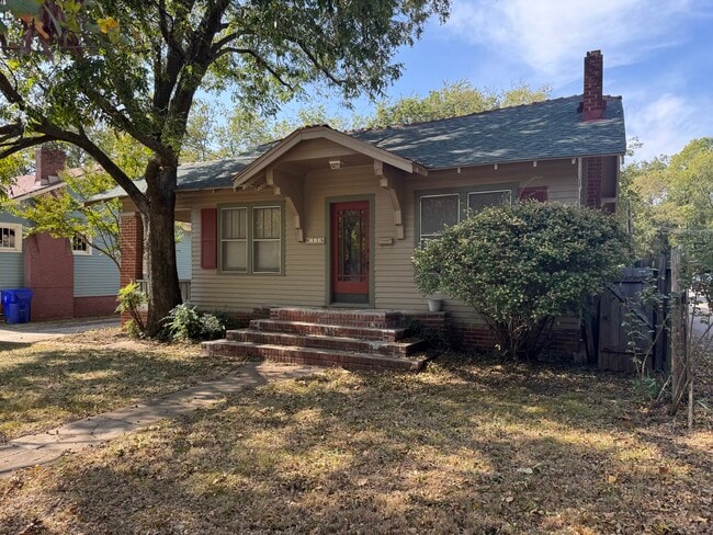 property at 512 S Crawford Ave