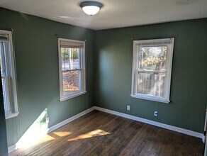 4081 Clifton Ave in Cincinnati, OH - Foto de edificio - Building Photo