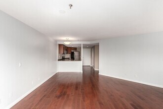100 Park Ave W in Denver, CO - Building Photo - Building Photo
