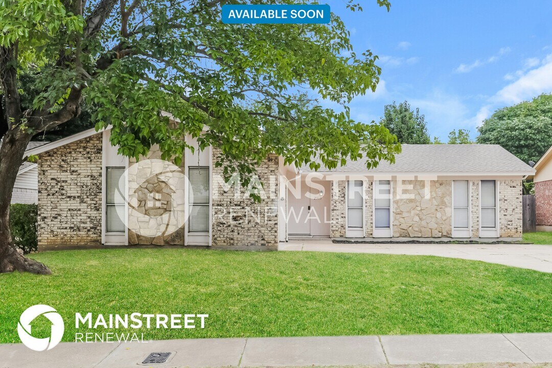 2513 Mardell Dr in Arlington, TX - Building Photo