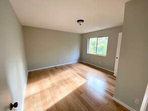 326 Howell Ave in Knoxville, TN - Building Photo - Building Photo