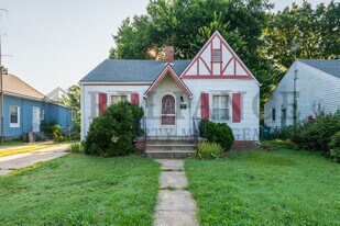 216 S Meridian Ave in Wichita, KS - Building Photo