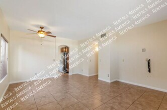 3641 W Camino De Talia in Tucson, AZ - Building Photo - Building Photo