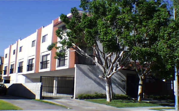 463 W Wilson Ave in Glendale, CA - Foto de edificio - Building Photo