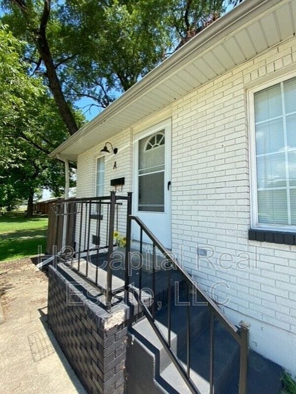 property at 4900 Maryville Rd