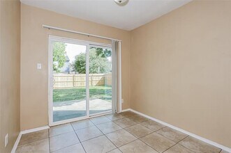 2716 Hemingway Dr in Grand Prairie, TX - Building Photo - Building Photo
