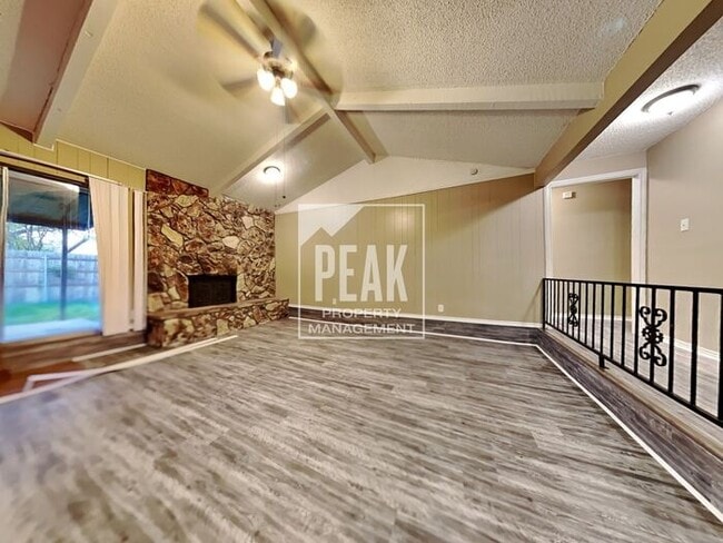 411 Thomas Chapel Dr in Arlington, TX - Building Photo - Building Photo