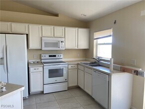 2020 NW Juanita Pl in Cape Coral, FL - Building Photo - Building Photo