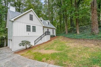 317 E Claiborne Ct in Marietta, GA - Building Photo - Building Photo
