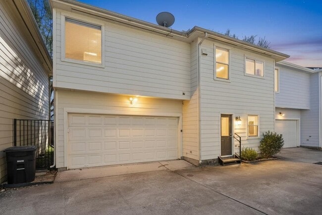 property at 313 Hogan St