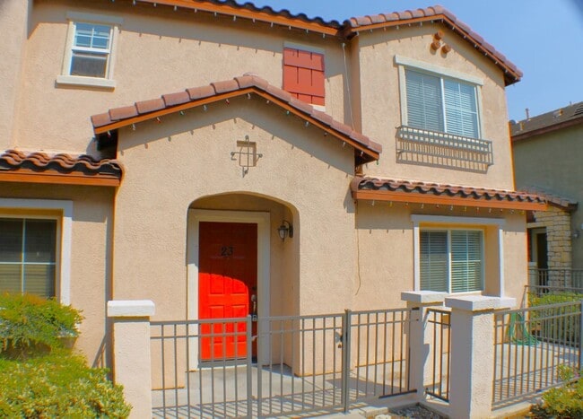15609 Lasselle St in Moreno Valley, CA - Building Photo - Building Photo