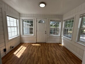 548 E Orange St in Jesup, GA - Building Photo - Building Photo