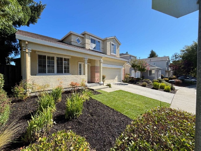 101 Johnson Ln in Martinez, CA - Building Photo - Building Photo