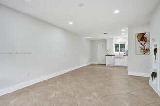 3033 NE 20th Terrace in Fort Lauderdale, FL - Building Photo - Building Photo