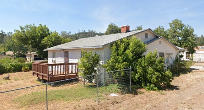 property at 13692 Lassen St