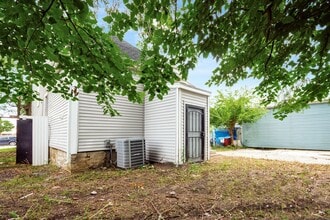 865 Old Leonard Ave in Columbus, OH - Building Photo - Building Photo