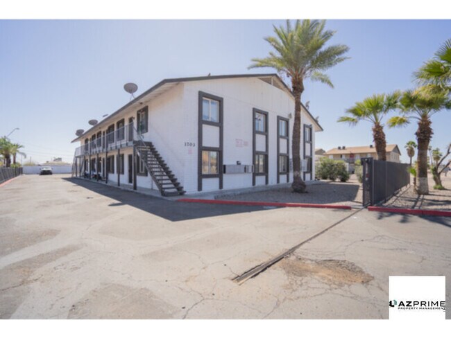 property at 1703 W Mountain View Rd