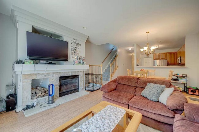 2522 Golf Ridge Cir in Naperville, IL - Building Photo - Building Photo