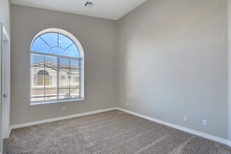 10324 Cherry Brook St in Las Vegas, NV - Building Photo - Building Photo