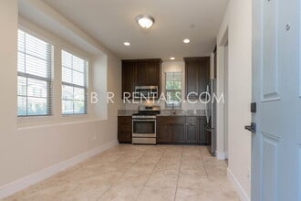 680 W Waterman Dr in Tracy, CA - Building Photo - Building Photo