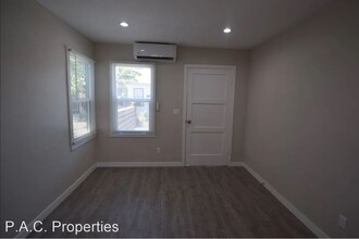 14231 Victory Blvd. in Van Nuys, CA - Building Photo - Building Photo