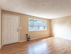 909 W 36th St in Vancouver, WA - Building Photo - Building Photo